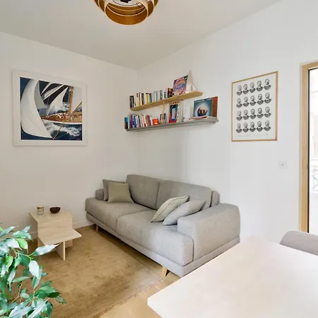 Parisian Charm, Modern & Quiet Apartment *
